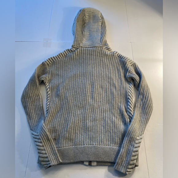 Lululemon Embrace Hoodie * Knit  Large (10/12) EUC - Picture 9 of 10